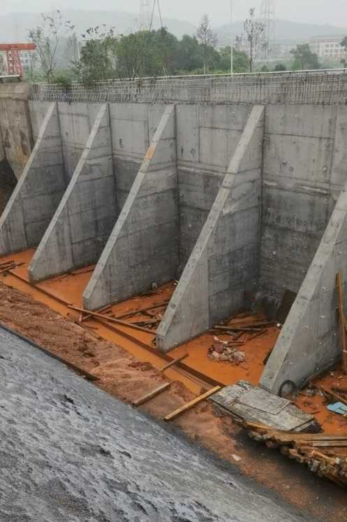 天津河东区锚杆式挡土墙